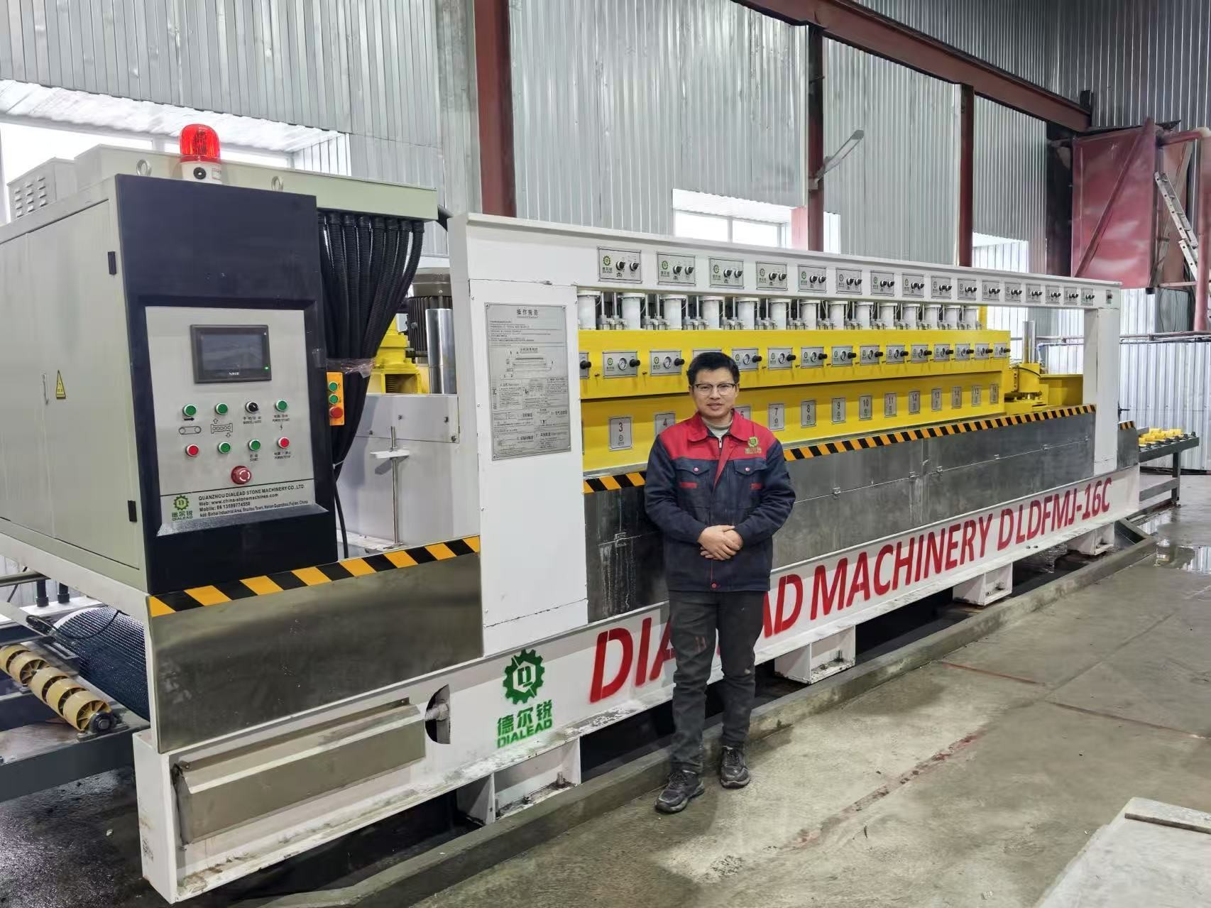 τελευταία εταιρεία περί Αυτοματοποιημένη μηχανή γυάλωσης γραμμής στη Σαουδική Αραβία