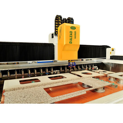 Εργαστηριακό κέντρο CNC για την κατασκευή κρυστάλλων μαρμάρου